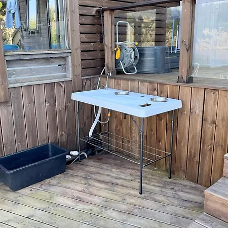 8 Person In Urangsvag * Ervik (Urangsvag)