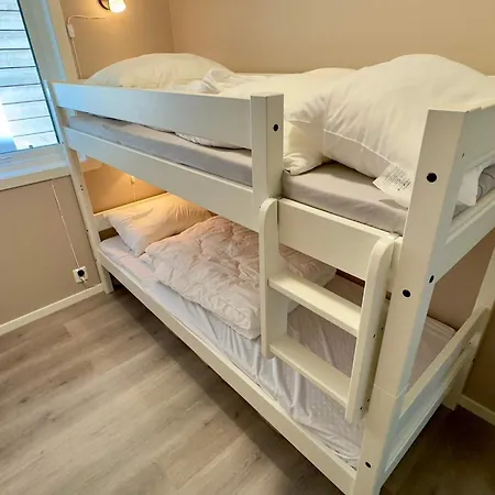 Feriehus 8 Person In Urangsvag