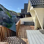 Feriehus 8 Person In Urangsvag *
