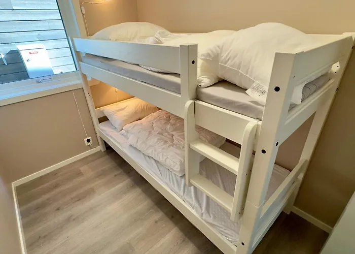 Semesterbostad 8 Person In Urangsvag